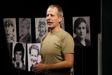 FOTOS - La Pregonera_La primera i les mestres